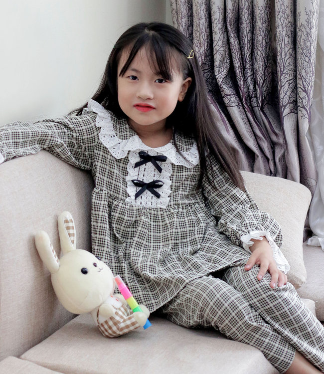 Set Pyjamas kẻ phối ren