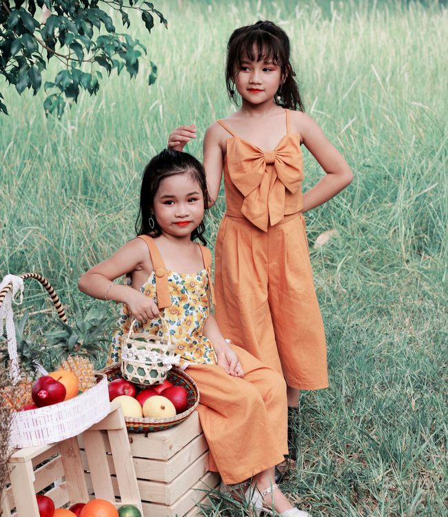 Set áo nơ ngực + quần màu vàng