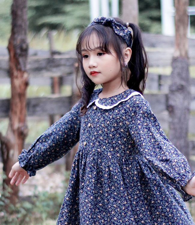 Váy hoa nhí tím than phối cổ ren