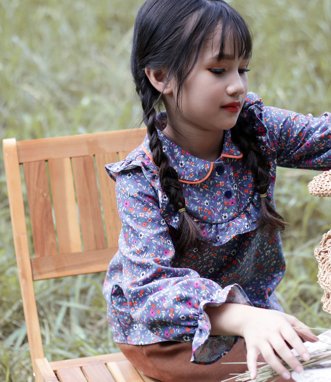 Áo sơ mi viền cổ hoa xanh