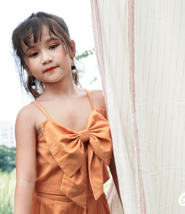 Set áo nơ ngực + quần màu vàng