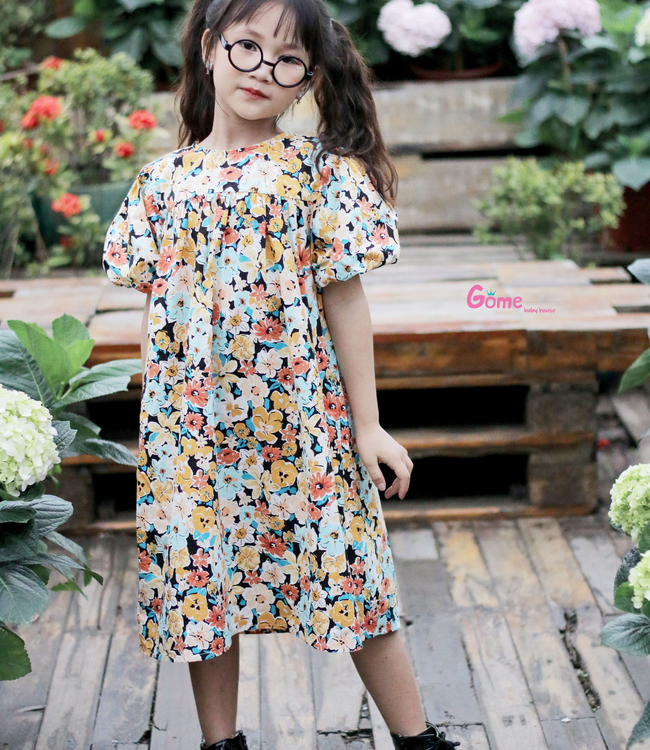 Váy hoa vàng tay chuông