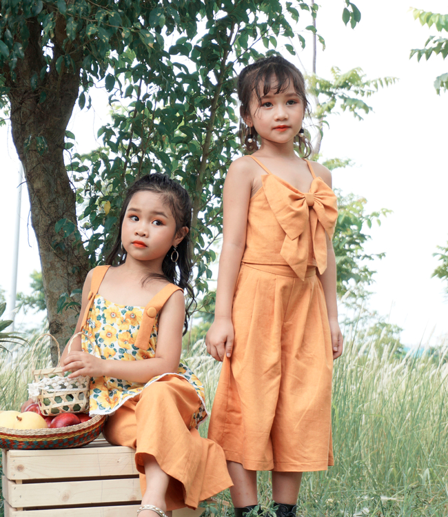 Set áo nơ ngực + quần màu vàng