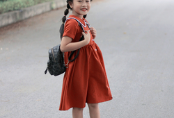 Váy cam viền cổ ren - chất liệu đũi xước Nhật