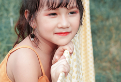 Set áo nơ ngực + quần màu vàng