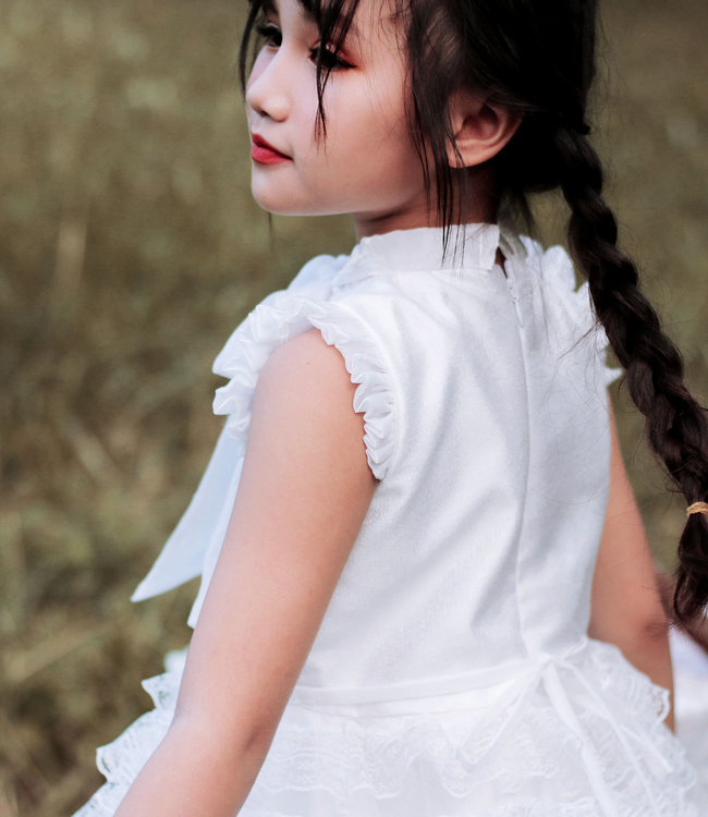 Váy công chúa Vintage ren tầng trắng