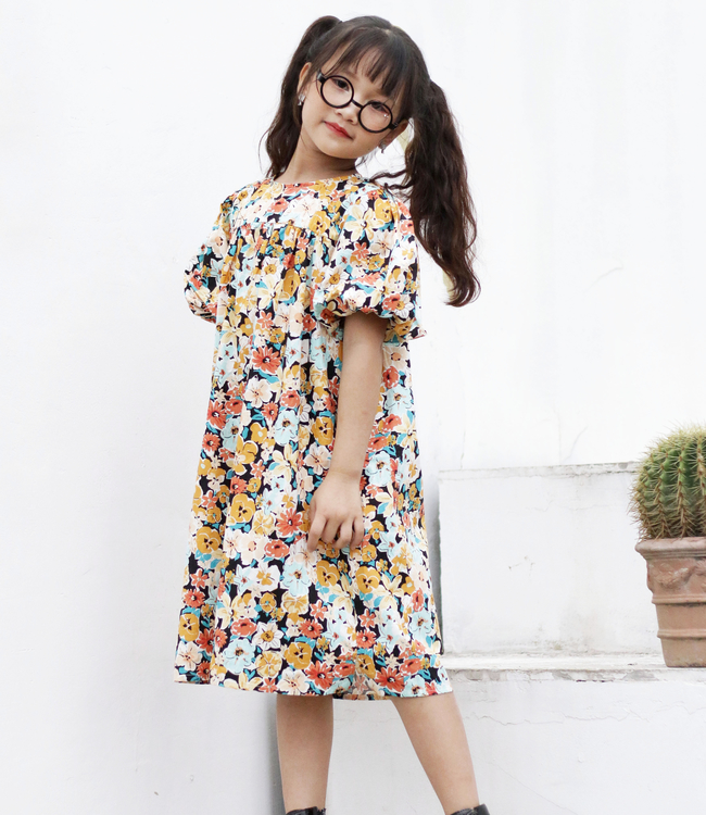 Váy hoa vàng tay chuông