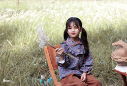 Áo sơ mi viền cổ hoa xanh