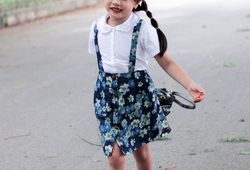 Set áo trắng + chân váy Jeans hoa