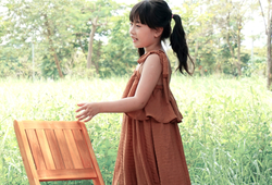 Váy nâu dây vai nơ bèo ngực 