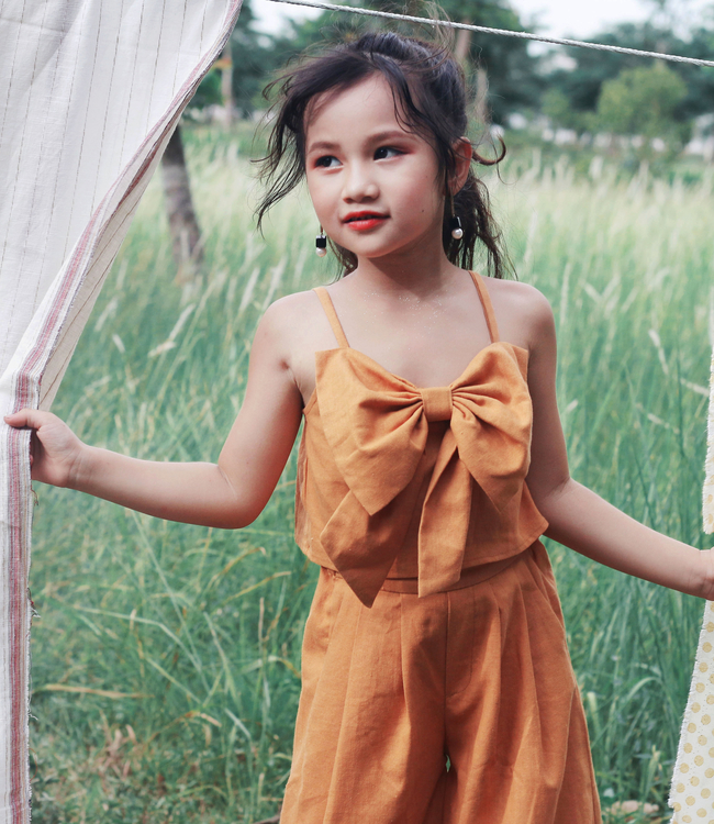Set áo nơ ngực + quần màu vàng