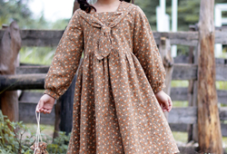 Váy hoa nâu cổ nơ