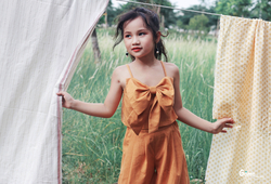 Set áo nơ ngực + quần màu vàng