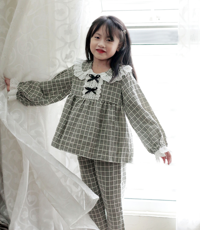 Set Pyjamas kẻ phối ren