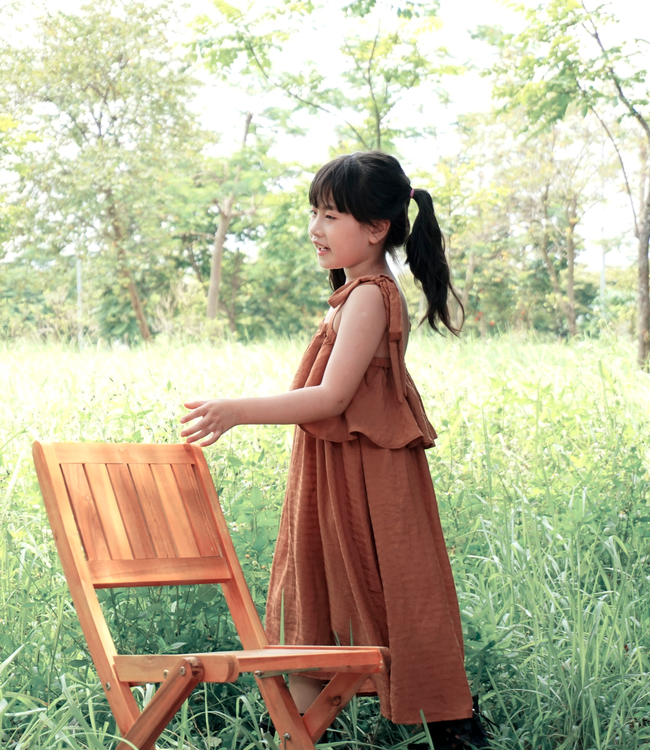 Váy nâu dây vai nơ bèo ngực 