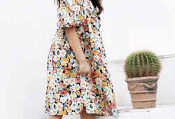 Váy hoa vàng tay chuông