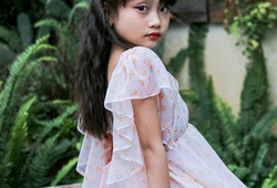 Váy tơ hoa cam bèo rủ