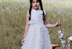 Váy công chúa Vintage ren tầng trắng