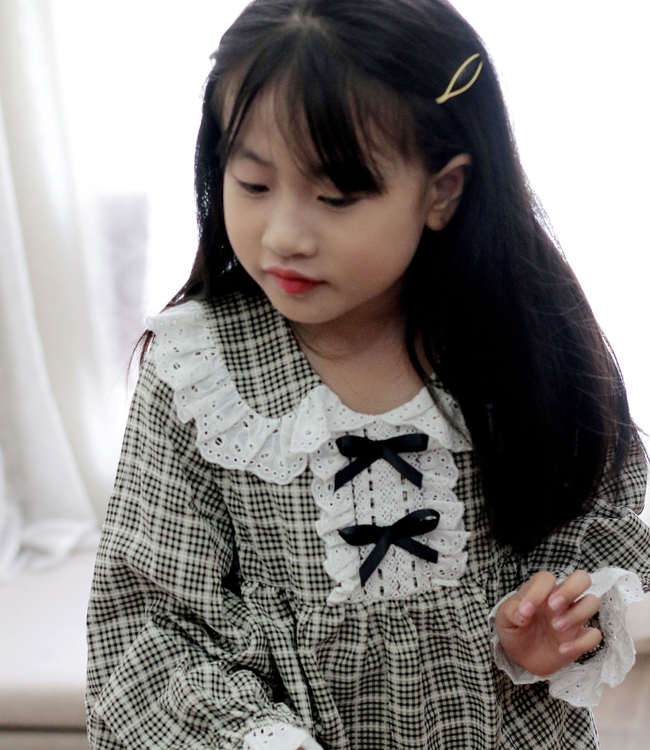 Set Pyjamas kẻ phối ren