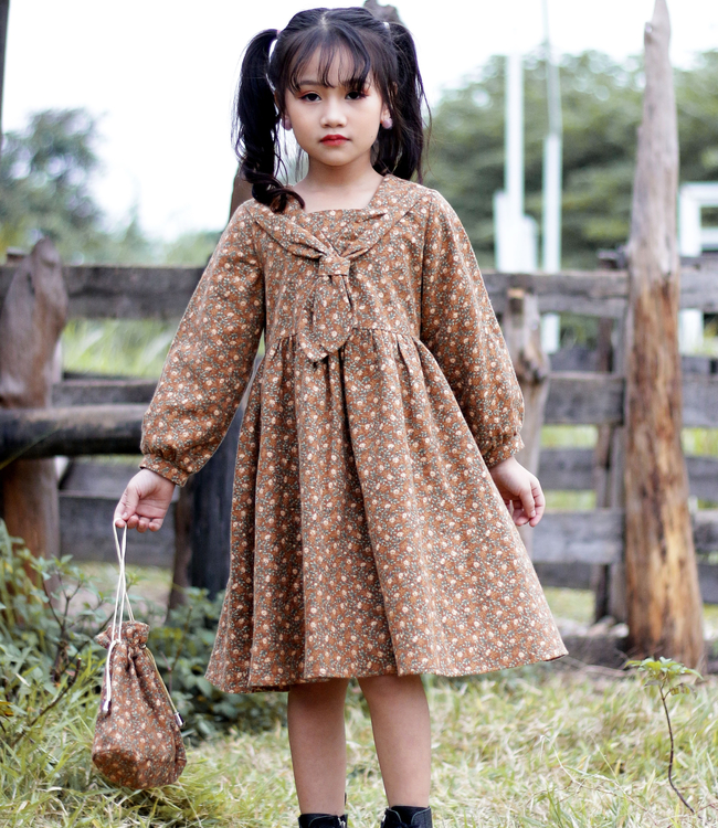 Váy hoa nâu cổ nơ